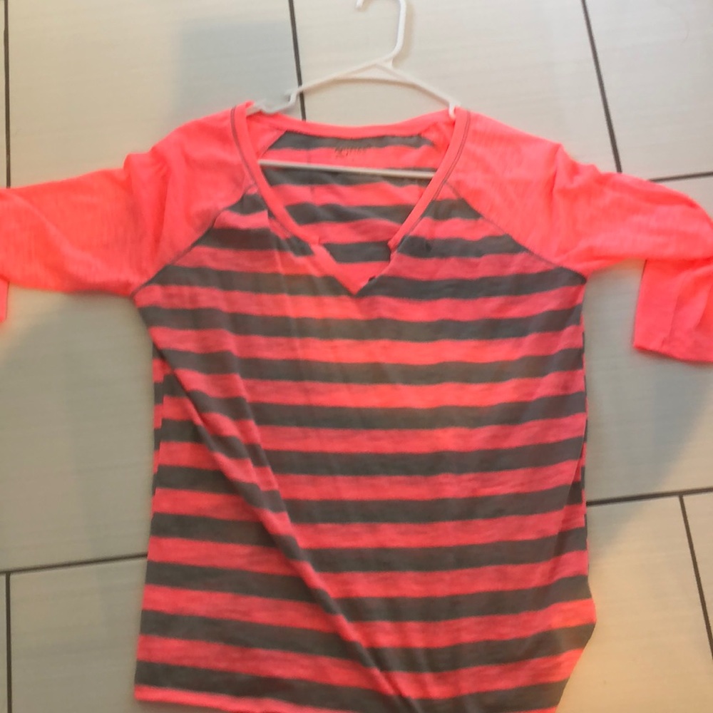 Cute Spring shirt!